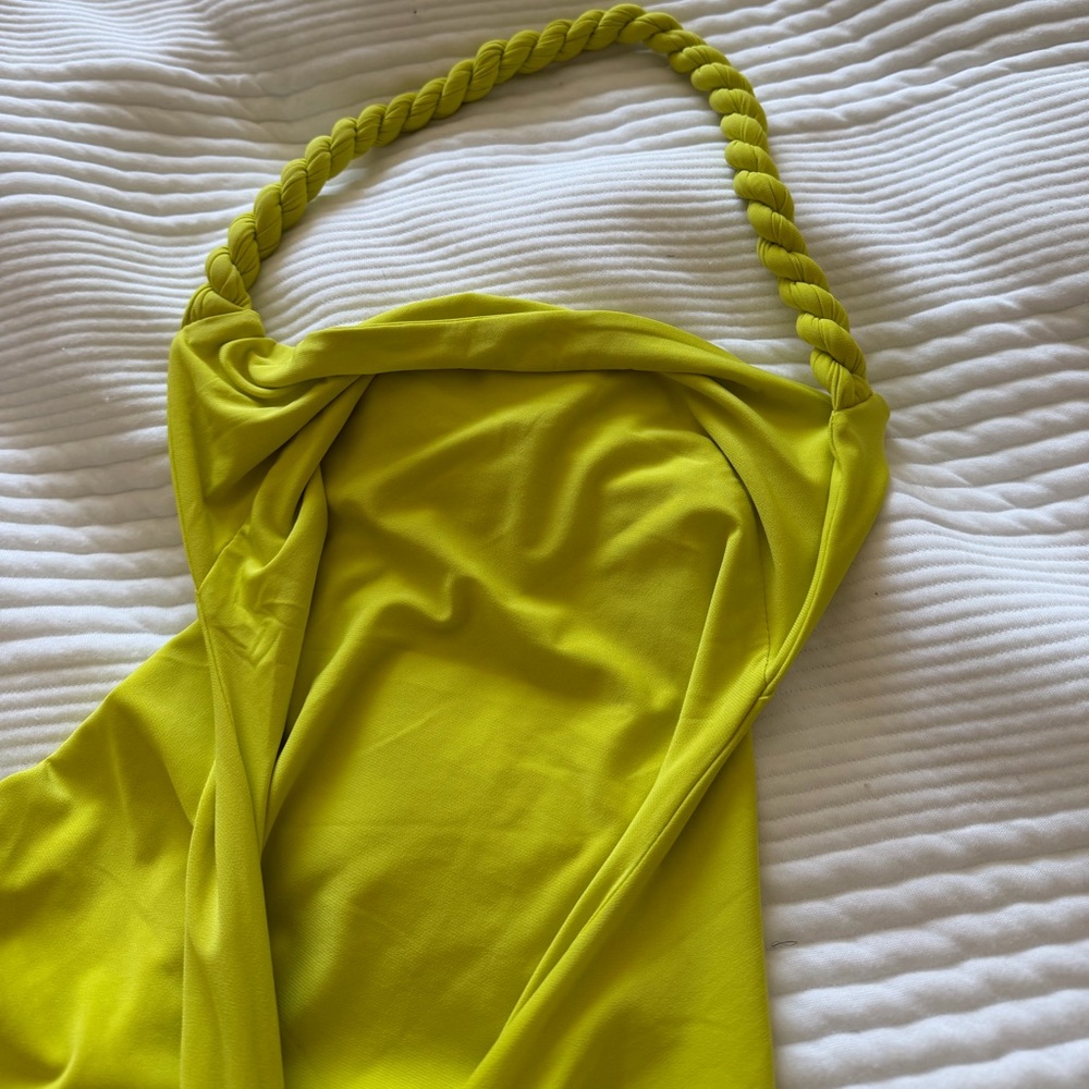Melani The Label Maia Dress in Chartreuse - Picture 9 of 15